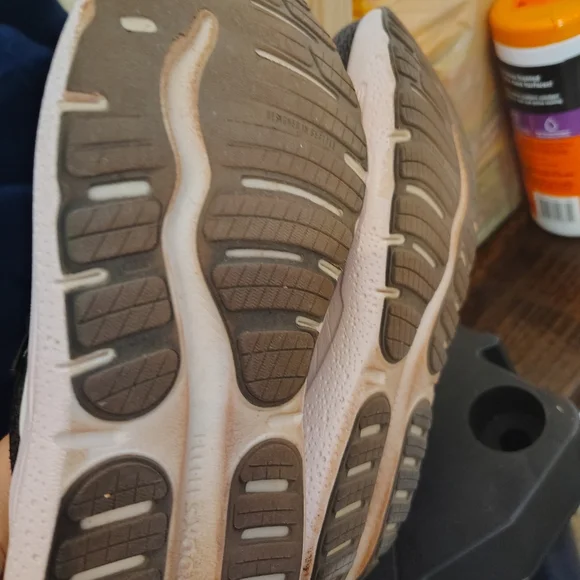 Brooks Ghost Max 2 Black and Pink Athletic Sneakers - Picture 5 of 6